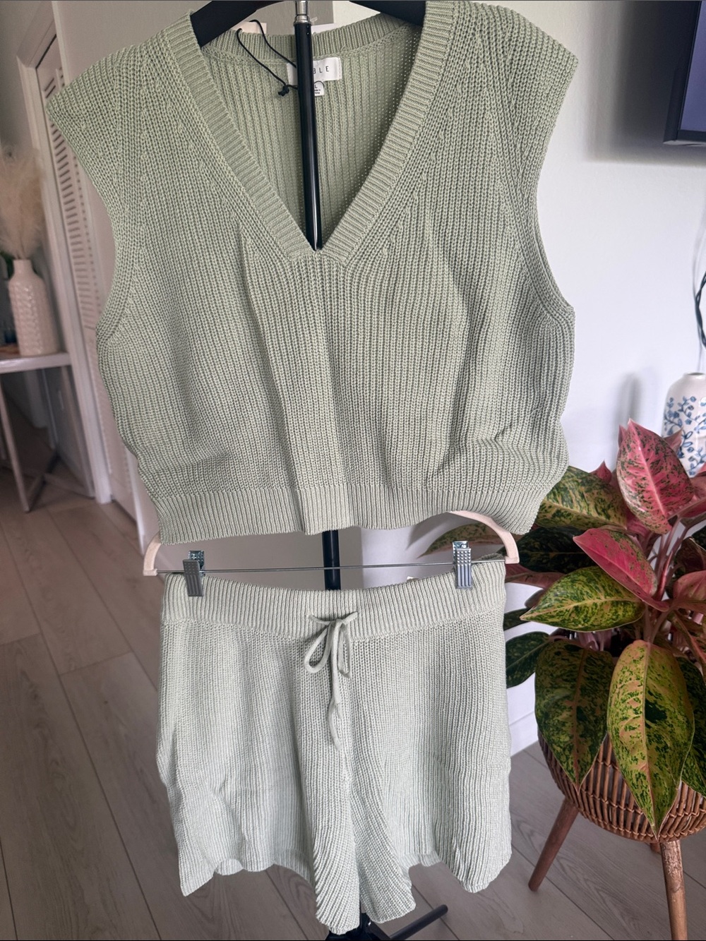 Sleeveless Knit Vest & Drawstring Shorts Set - Light Sage